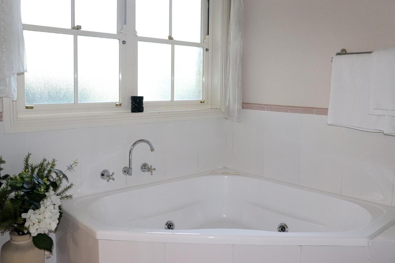 Plumes Boutique Bed & Breakfast Tamworth Luaran gambar
